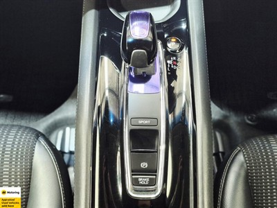 2014 Honda Vezel - Thumbnail