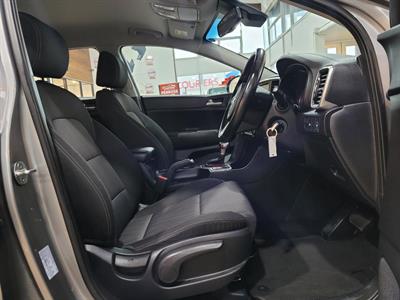 2021 Kia Sportage - Thumbnail