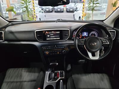2021 Kia Sportage - Thumbnail