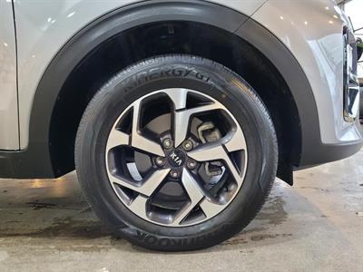2021 Kia Sportage - Thumbnail