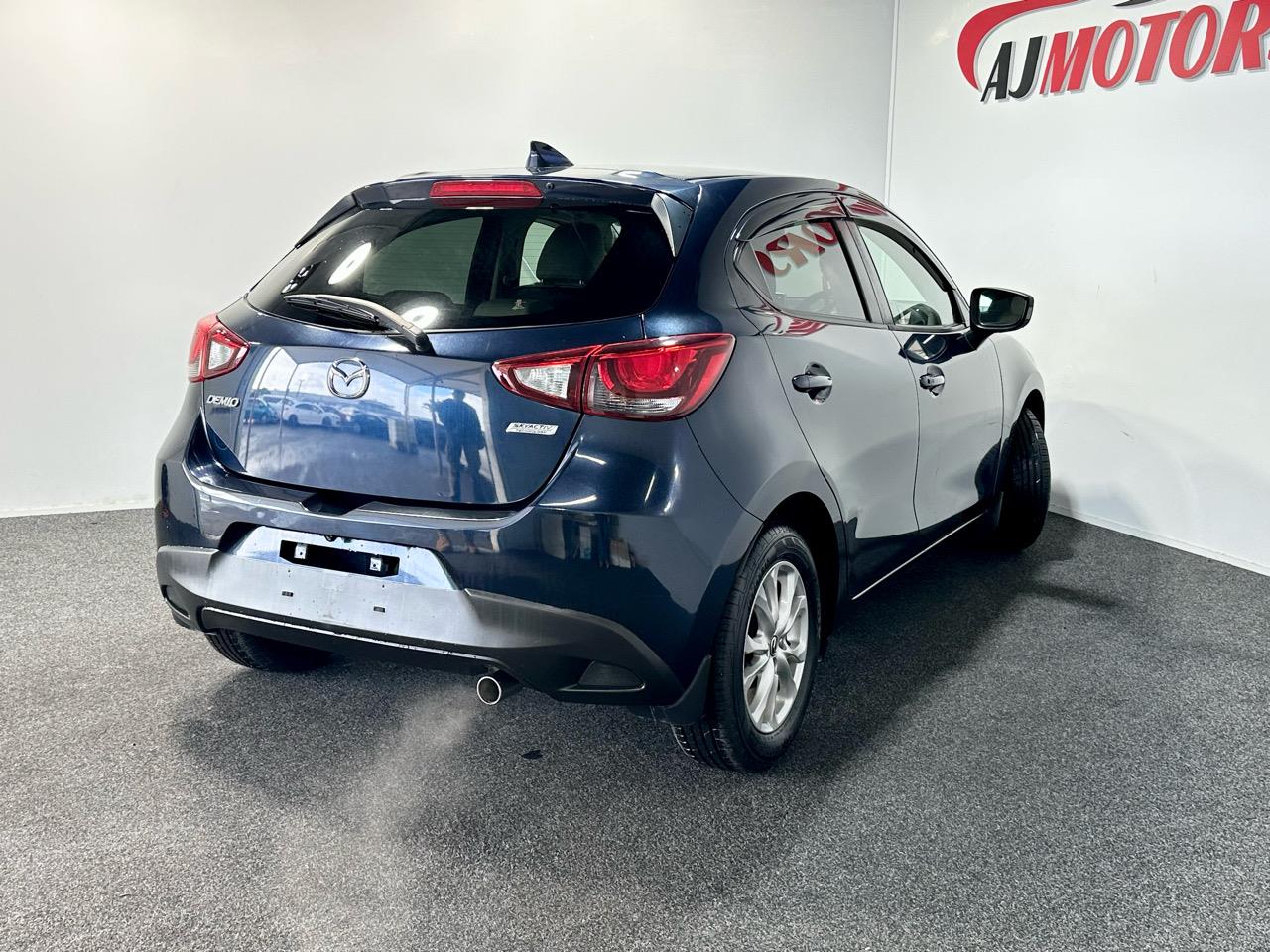 2016 Mazda Demio
