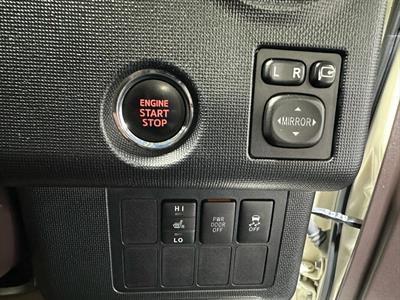 2013 Toyota Porte - Thumbnail
