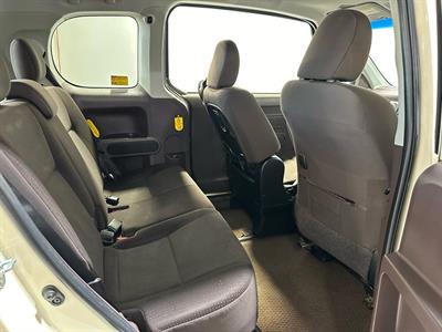 2013 Toyota Porte - Thumbnail