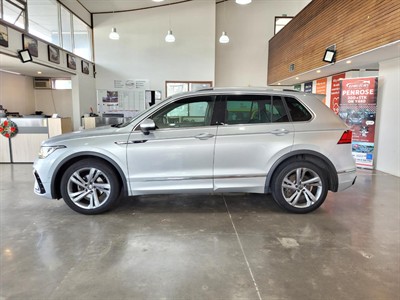 2021 Volkswagen Tiguan - Thumbnail