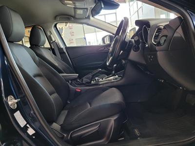 2014 Mazda Axela - Thumbnail