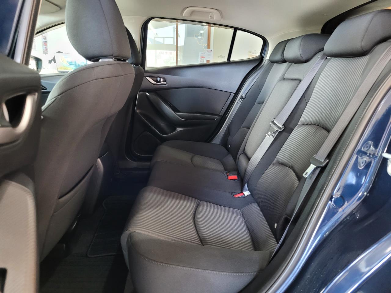 2014 Mazda Axela