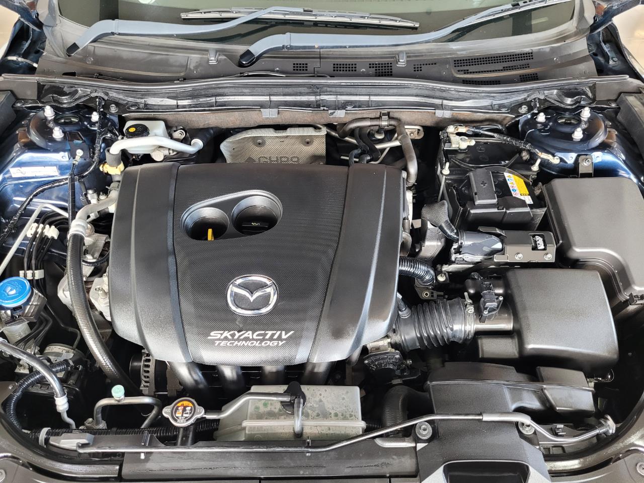 2014 Mazda Axela