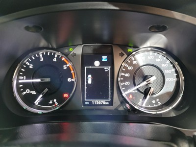 2023 Toyota Hilux - Thumbnail