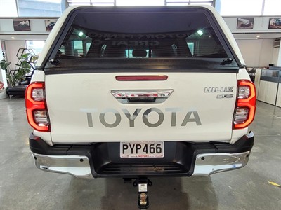 2023 Toyota Hilux - Thumbnail
