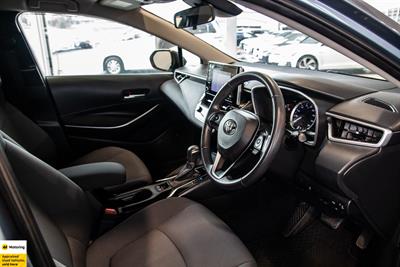2020 Toyota Corolla - Thumbnail