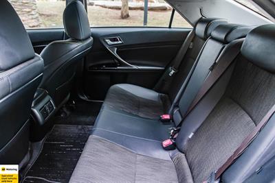2015 Toyota Mark-X - Thumbnail