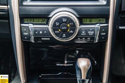 2015 Toyota Mark-X - Thumbnail