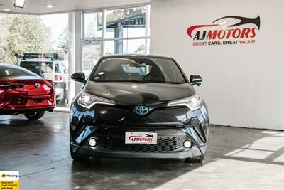 2017 Toyota C-HR - Thumbnail