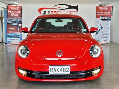 2013 Volkswagen Beetle - Thumbnail