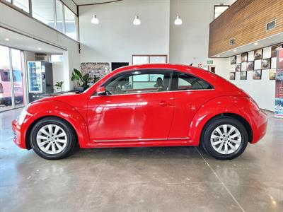 2013 Volkswagen Beetle - Thumbnail