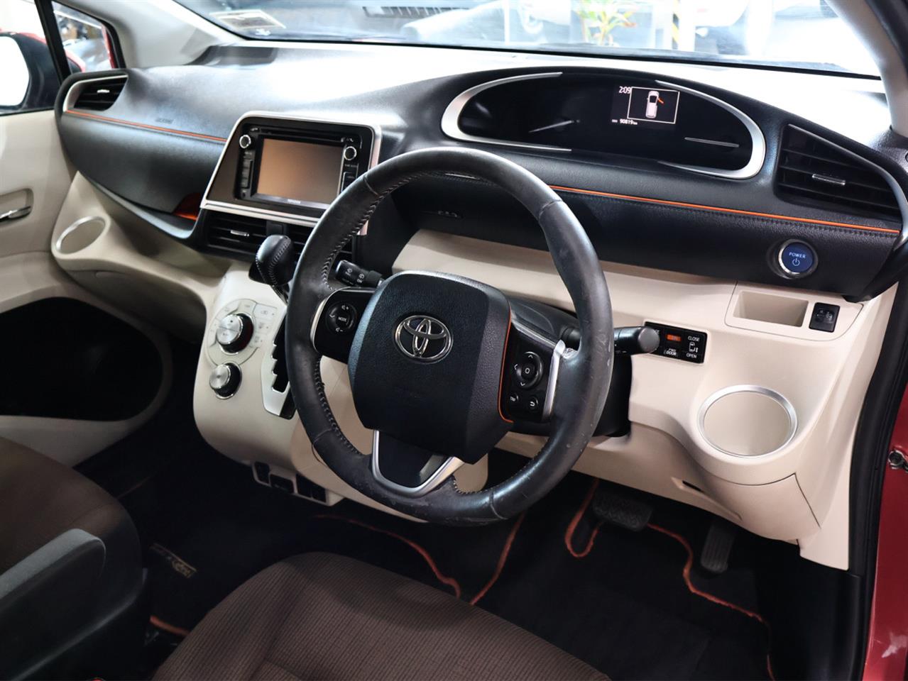 2016 Toyota Sienta