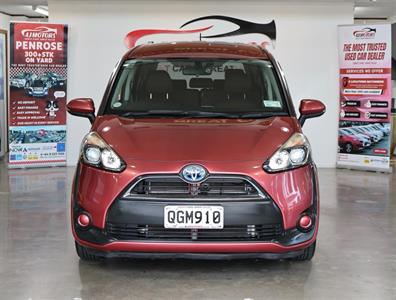 2016 Toyota Sienta - Thumbnail