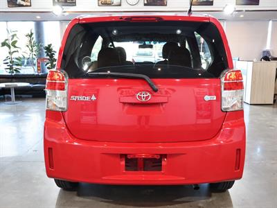 2014 Toyota Spade - Thumbnail