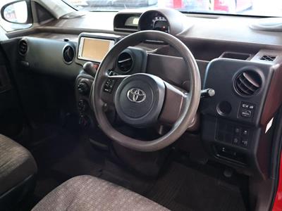 2014 Toyota Spade - Thumbnail