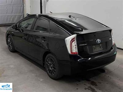 2015 Toyota Prius - Thumbnail