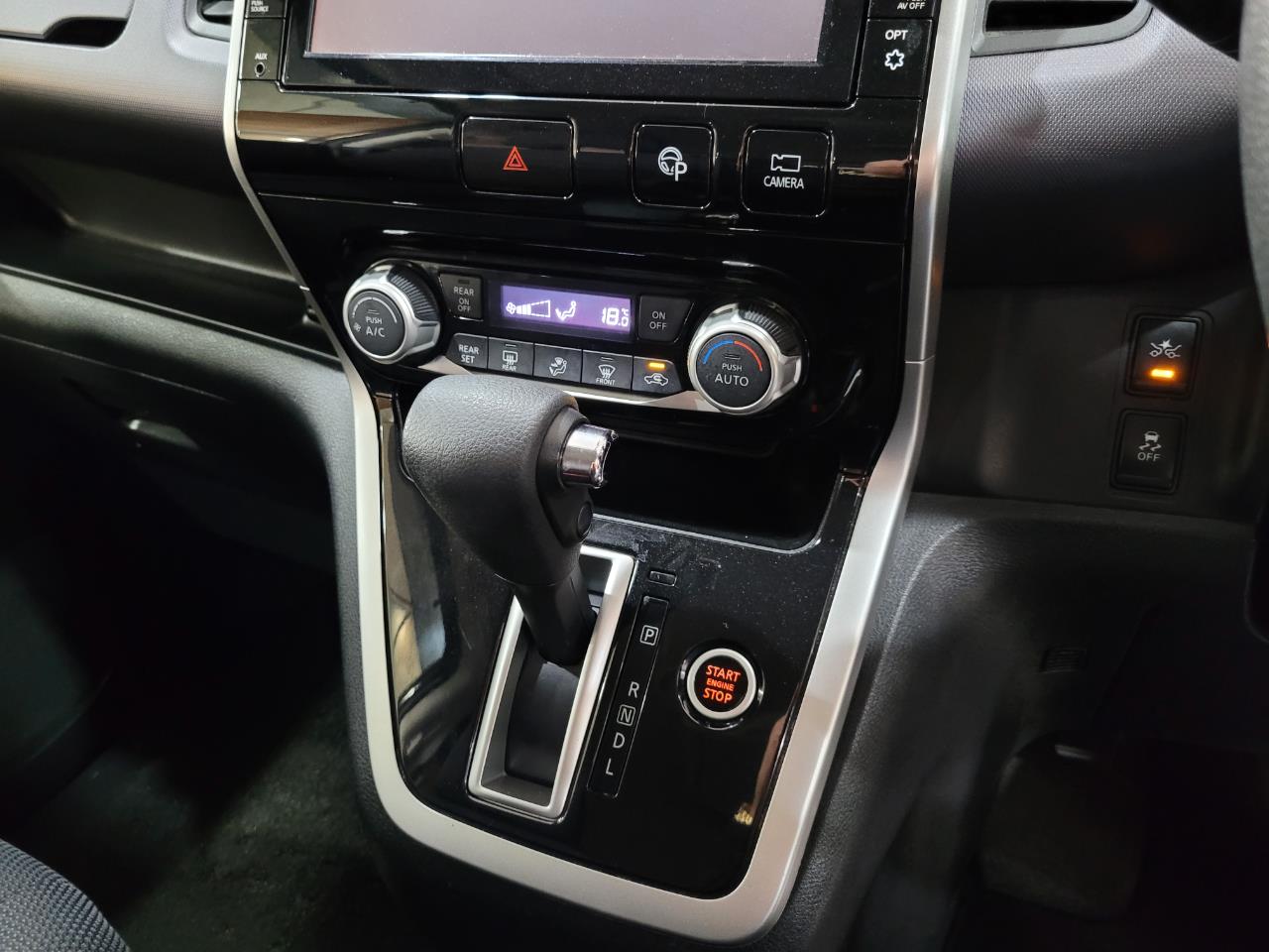 2017 Nissan Serena