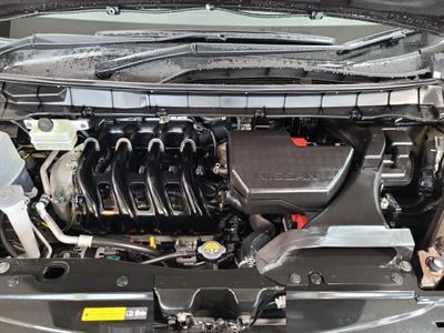 2017 Nissan Serena - Thumbnail