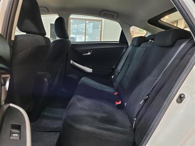 2014 Toyota Prius - Thumbnail