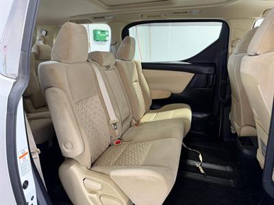 2016 Toyota Alphard - Thumbnail