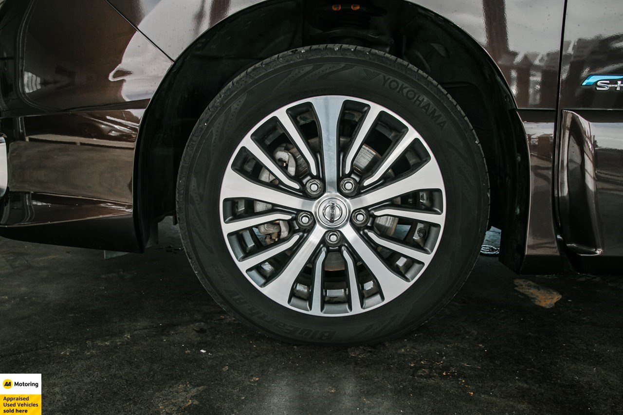 2015 Nissan Serena