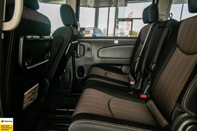 2015 Nissan Serena - Thumbnail
