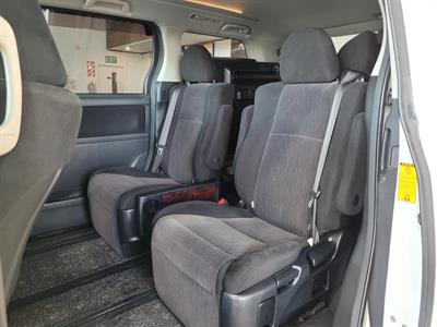 2014 Toyota Alphard - Thumbnail