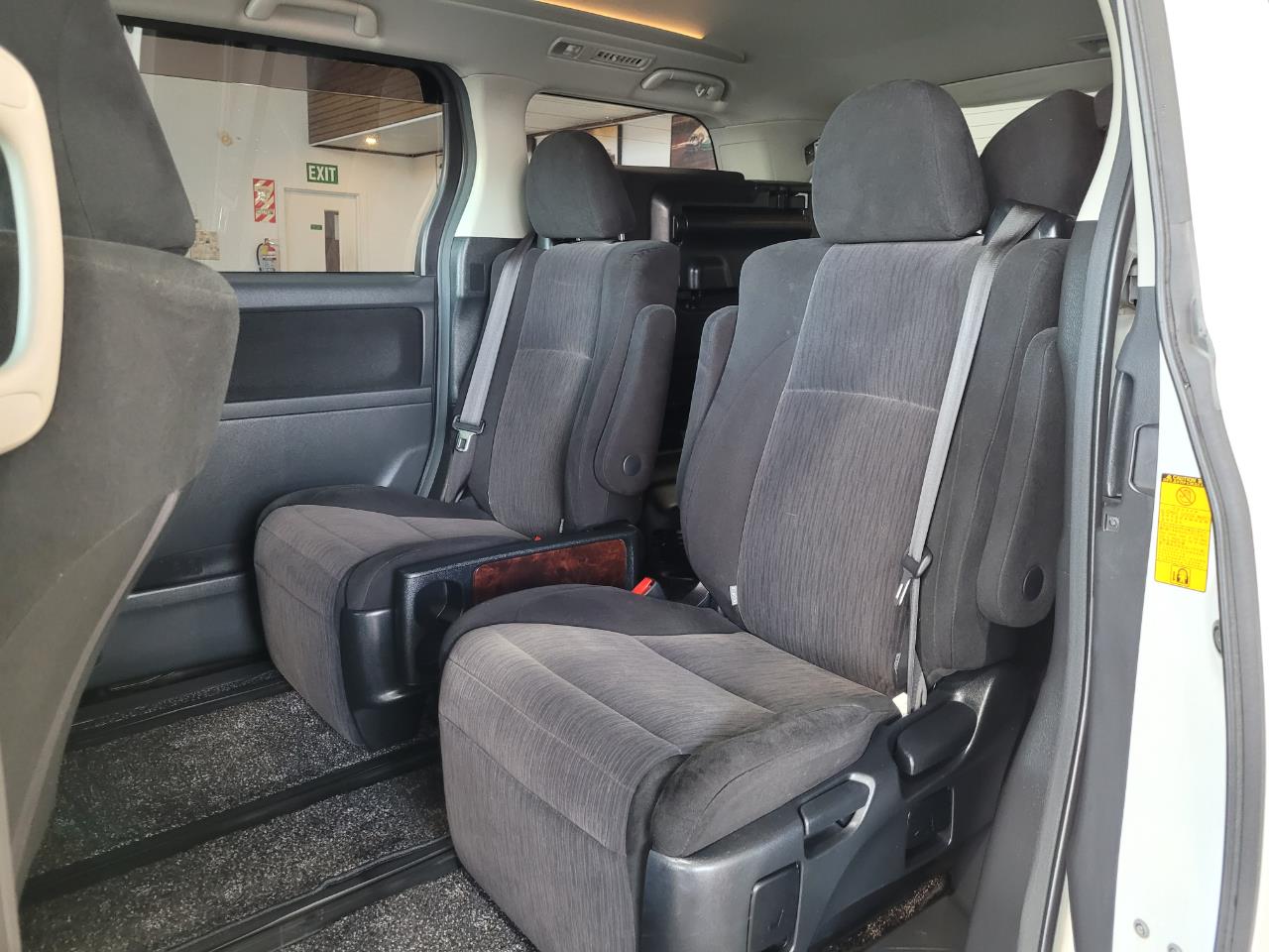 2014 Toyota Alphard