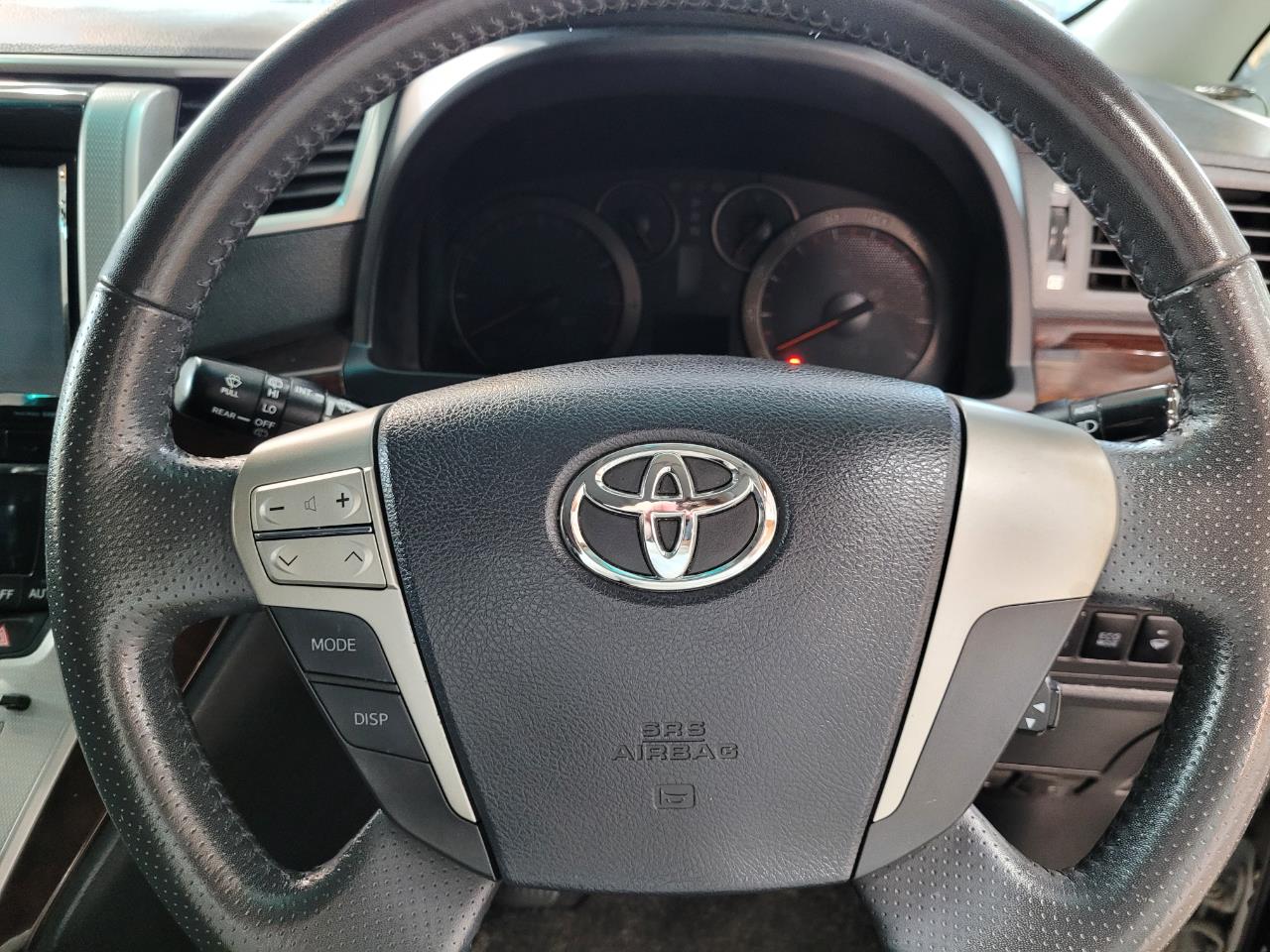2014 Toyota Alphard