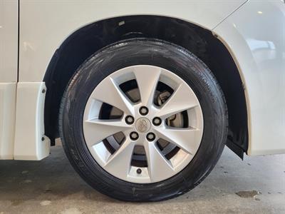 2014 Toyota Alphard - Thumbnail