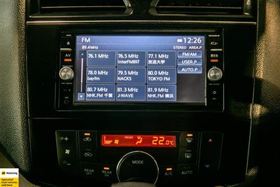 2016 Nissan Serena - Thumbnail