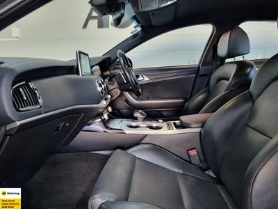 2018 Kia Stinger - Thumbnail