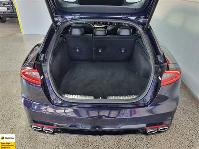 2018 Kia Stinger - Thumbnail