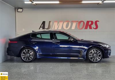 2018 Kia Stinger - Thumbnail