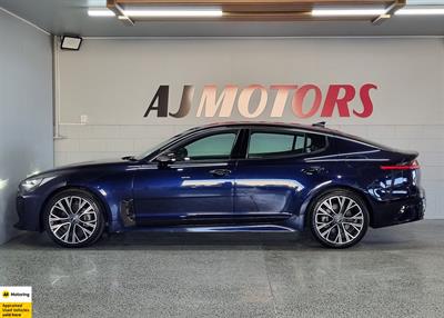 2018 Kia Stinger - Thumbnail