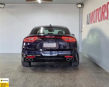2018 Kia Stinger - Thumbnail