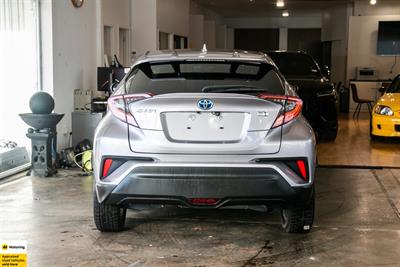 2018 Toyota C-HR - Thumbnail