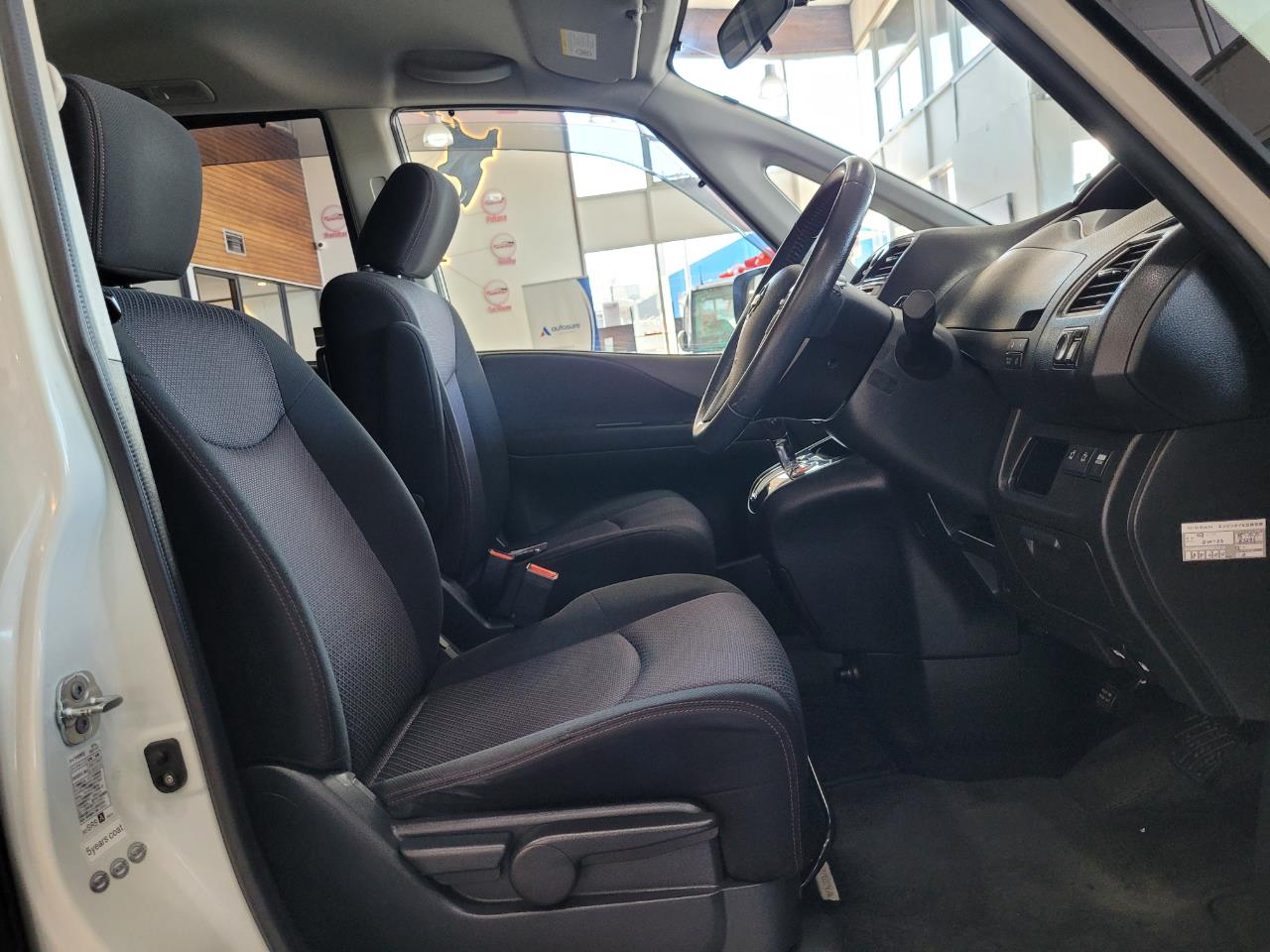 2013 Nissan Serena