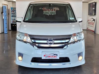 2013 Nissan Serena - Thumbnail