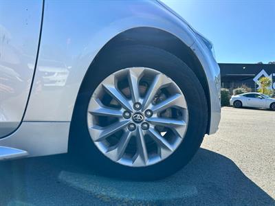 2021 Toyota COROLLA TOURING - Thumbnail