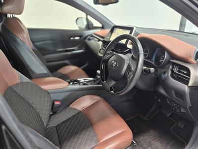 2018 Toyota C-HR - Thumbnail
