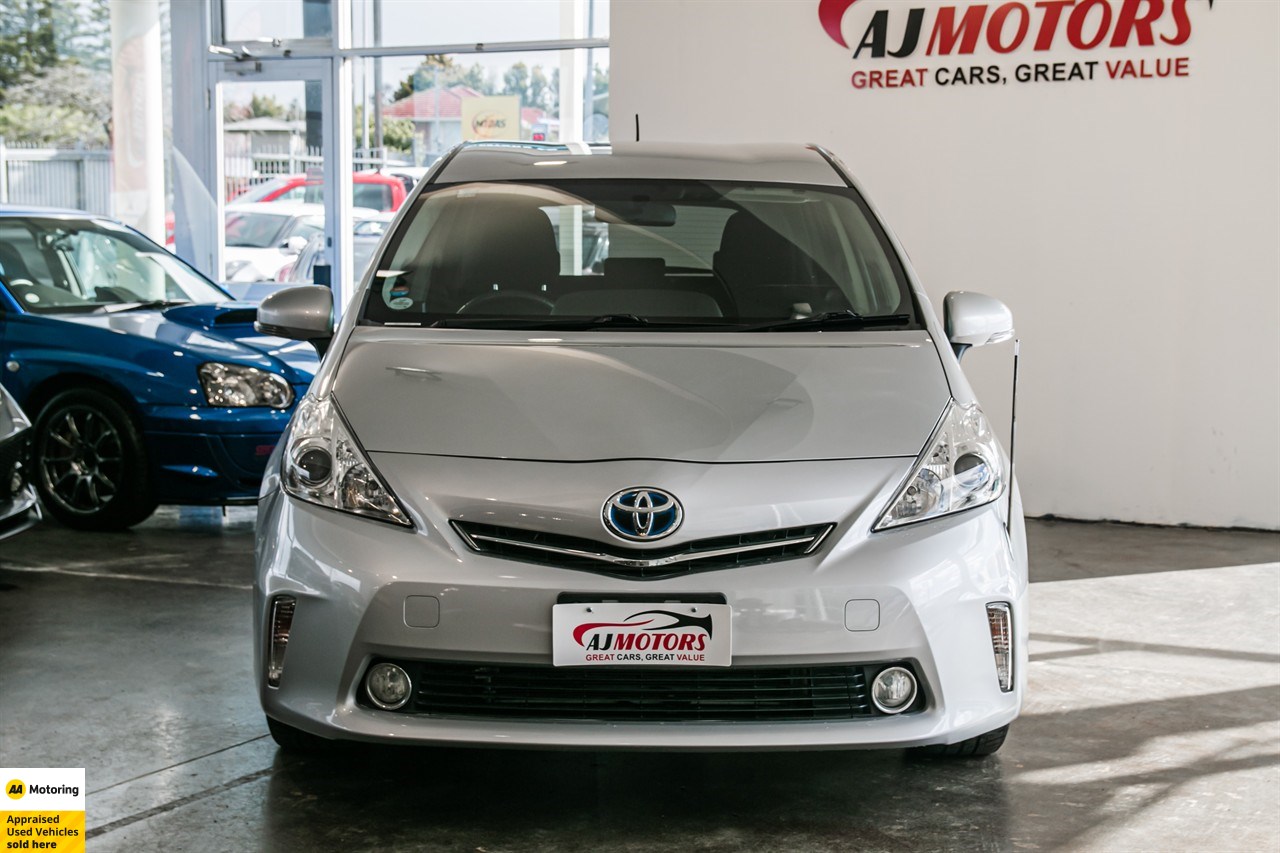 2014 Toyota Prius Alpha