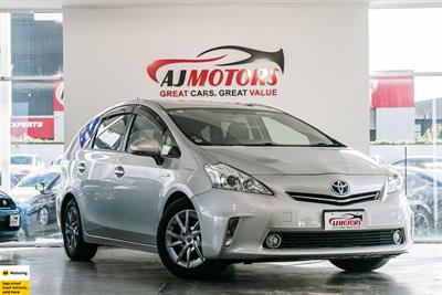 2014 Toyota Prius Alpha - Thumbnail