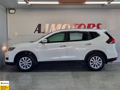 2021 Nissan X-Trail - Thumbnail