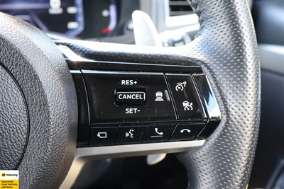 2024 Mitsubishi Pajero Sport - Thumbnail