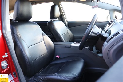 2013 Toyota Prius - Thumbnail